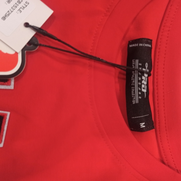 Pro Chicago bulls pullover short sleeve  t-shirt. Size medium - Picture 8 of 13